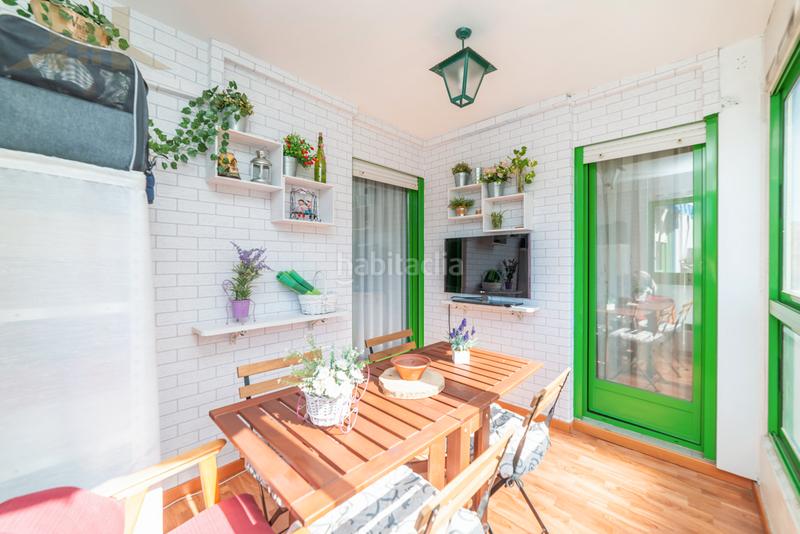 Foto a15340a8-ba9b-44ff-b86d-657335ab0683. Piso  de 4 dormitorios con terraza acristalada, garaje y trastero en venta en zona próxima a la tenería, en Pinto