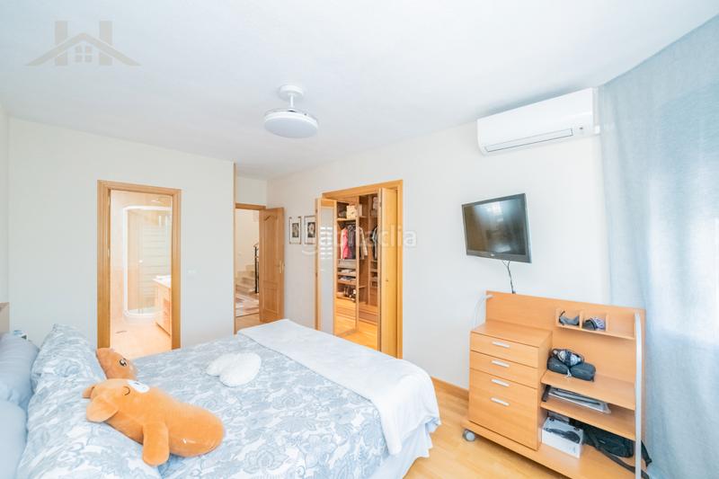 Foto a3ef2930-9efd-4b30-ae24-95b380c3e341. Casa aparellada a calle río tajuña 46 a Zona El Caño Arroyomolinos