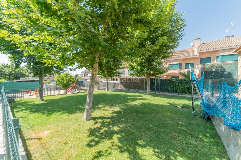 Foto aa967a7f-e80a-4fe7-a387-c15d8d09a757. Casa aparellada a calle río tajuña 46 a Zona El Caño Arroyomolinos