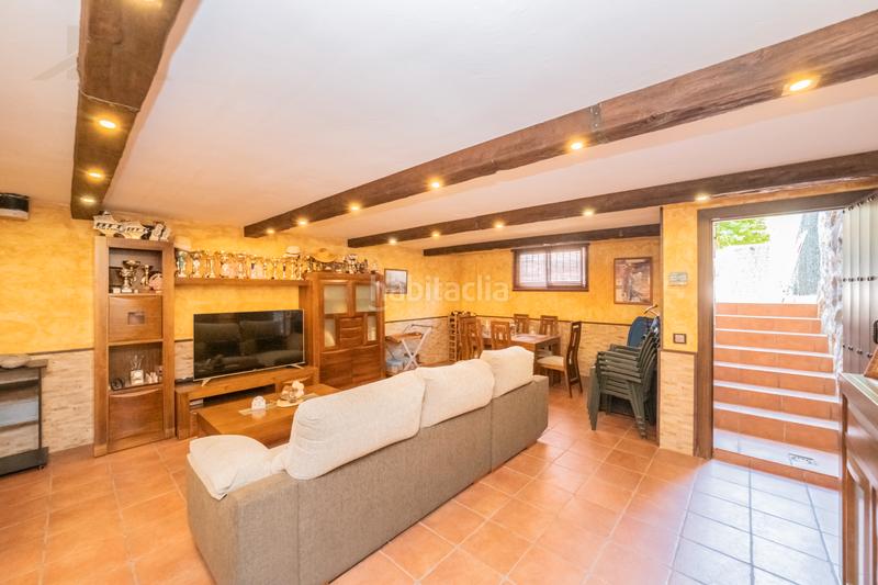 Foto c25fd958-9ec4-4295-9720-a23b3a1df285. Casa bifamiliare in calle río tajuña 46 in Zona El Caño Arroyomolinos