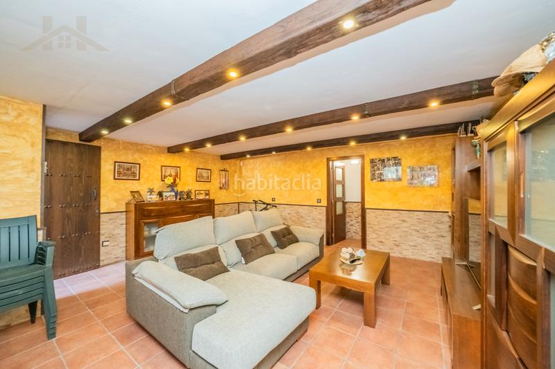 Foto d873c560-8d00-40f7-b07b-fe031795808c. Casa pareada en calle río tajuña 46 en Zona El Caño Arroyomolinos