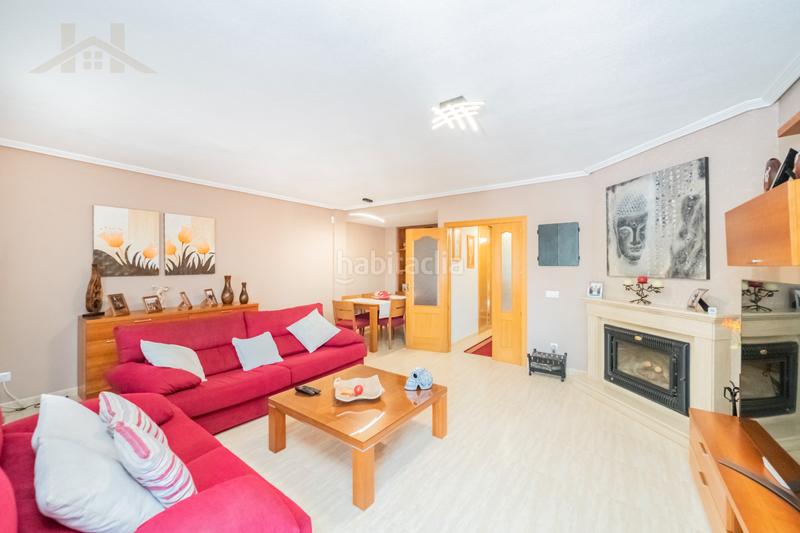 Foto dfa53a0d-826f-4684-b4e9-c5246c995655. Casa pareada en calle río tajuña 46 en Zona El Caño Arroyomolinos