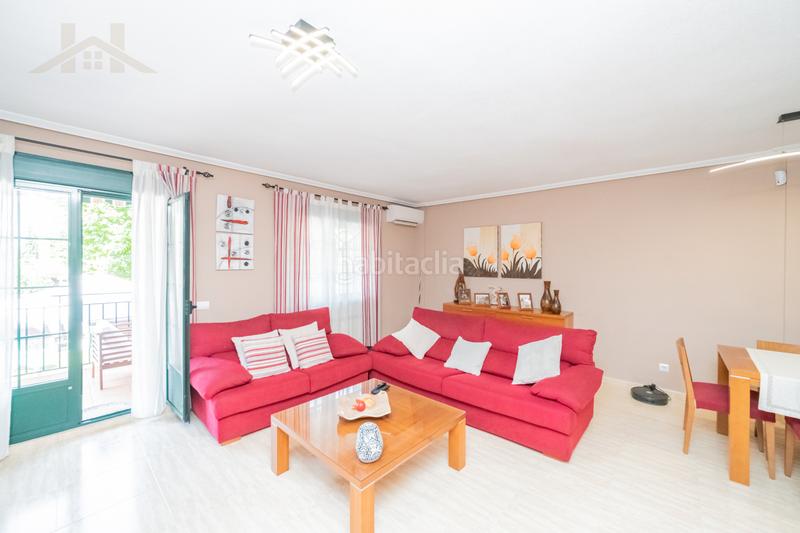 Foto fa1ac1ee-f879-425f-9842-6d8cbb85b501. Casa pareada en calle río tajuña 46 en Zona El Caño Arroyomolinos