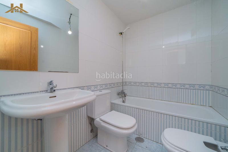 Foto 45dab2de-48f6-4dd1-a4a6-e710f65e8b7c. Chalet dans calle del eucalipto 109 dans Parque Coimbra Móstoles