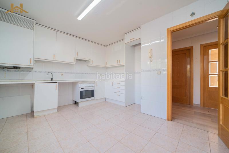Foto 17d7527a-b352-4811-9a9c-24e1b69a5d62. Chalet en calle del eucalipto 109 en Parque Coimbra Móstoles