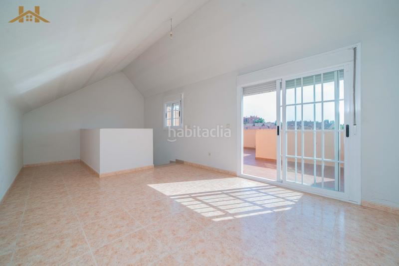 Foto 1f119677-f747-4a30-8879-34e40bc62b09. Chalet en calle del eucalipto 109 en Parque Coimbra Móstoles