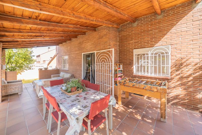 Foto e8fc0d75-ba18-411d-8487-ba50706a7160. Chalet en calle de bilbao 56 en La Cárcaba-El Encinar-Montemolinos Arroyomolinos