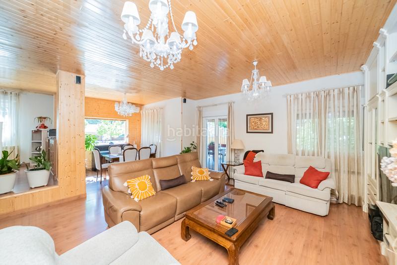 Foto b51b8a74-9e74-4418-8d5a-3810f84a2456. Chalet dans calle de bilbao 56 dans La Cárcaba-El Encinar-Montemolinos Arroyomolinos