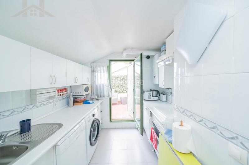 Foto 6dbb79f7-0303-4897-a39e-37ef60953ea9. Àtic a calle dolores castillejo duquesa de almenara 8 a Arroyomolinos