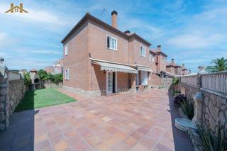 Casa pareada en Calle de segovia 20