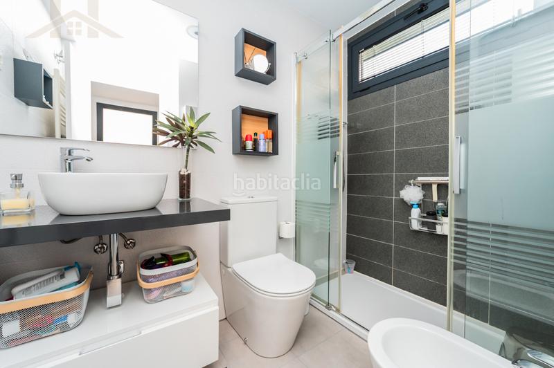 Foto 376b331e-2325-4a21-a244-3be235cd6e08. Casa aparellada a calle manacor 1 a Urbanización El Mediterráneo Arroyomolinos