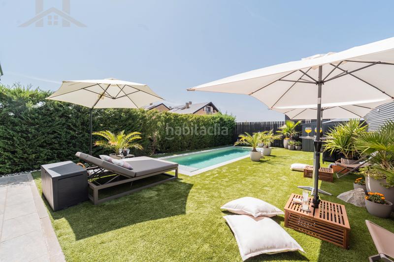 Foto 5f286381-afdd-46ca-90f9-594d354c4c25. Casa aparellada a calle manacor 1 a Urbanización El Mediterráneo Arroyomolinos