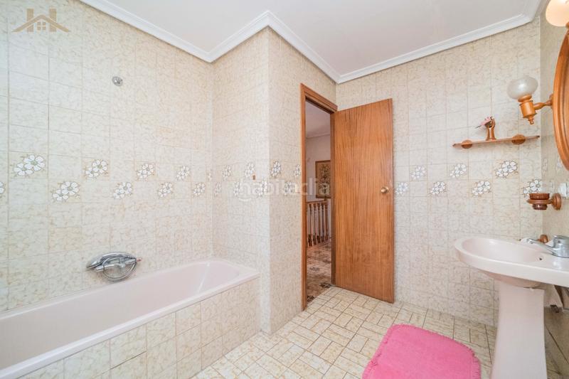 Foto 2a2b86c0-7c45-41c1-ba83-46f82a534ea3. Chalet en calle de las encinas 110 casa o chalet independiente en venta en calle de las encinas, 110 en Móstoles