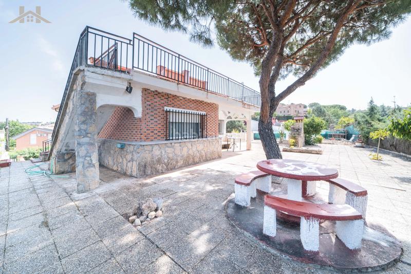 Foto ae0c339d-4fd1-40a8-aae8-d5d588a4f289. Chalet en calle de las encinas 110 casa o chalet independiente en venta en calle de las encinas, 110 en Móstoles
