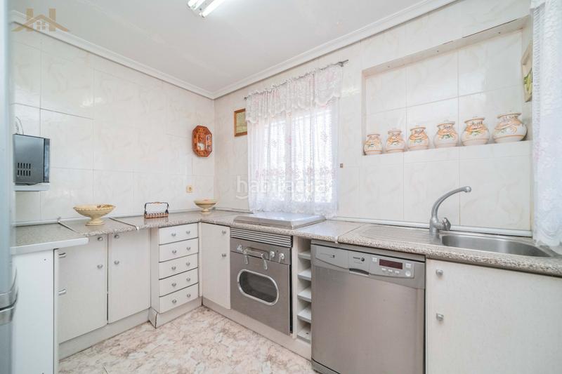 Foto be1ff5cf-7d28-4d79-a507-8f4e82500599. Chalet en calle de las encinas 110 casa o chalet independiente en venta en calle de las encinas, 110 en Móstoles