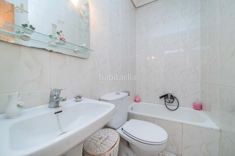 Foto e8016880-b267-4bd1-af23-03207459f8fe. Chalet en calle de las encinas 110 casa o chalet independiente en venta en calle de las encinas, 110 en Móstoles
