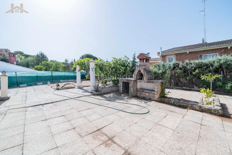 Foto fa75ceea-7e31-4e92-a734-3690f9ad6adf. Chalet en calle de las encinas 110 casa o chalet independiente en venta en calle de las encinas, 110 en Móstoles