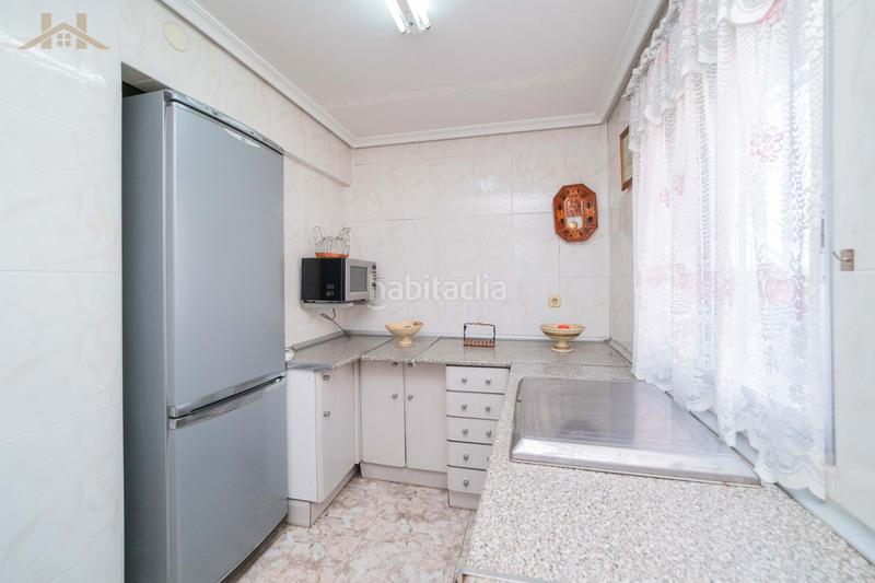Foto fdddb3fb-c7ae-41dc-9ea0-d5d0df4a8b2e. Chalet en calle de las encinas 110 casa o chalet independiente en venta en calle de las encinas, 110 en Móstoles
