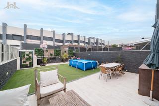 Xalet  Calle de valencia 79. Chalet adosado en venta en calle de valencia