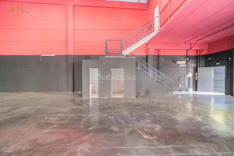 Foto e6f221d1-0fa6-4f91-946f-191e746a29d6. Bâtiment à usage industriel dans calle de santiago ramón y cajal 151 dans Arroyomolinos