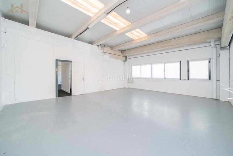 Foto 6771dc6f-3fc2-4693-8d8d-814170b7c2bc. Capannone industriale in calle de santiago ramón y cajal 151 in Arroyomolinos