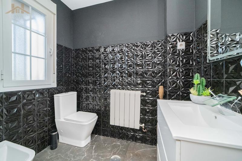 Foto f3901776-37e9-4a07-919c-b84081e0bafb. Casa bifamiliare in calle de suances 6 in Las Castañeras - Bulevar Arroyomolinos