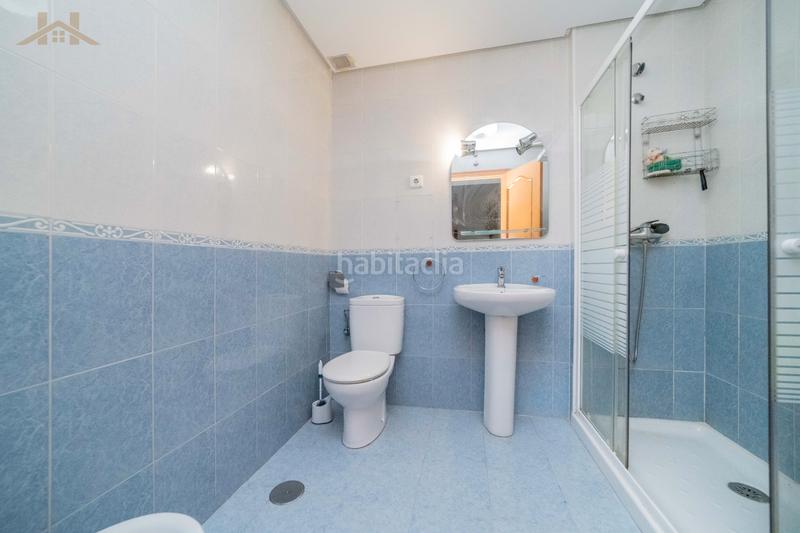 Foto 59c456ce-18b3-45cb-887f-92176456fa9e. Maison jumelée dans calle de suances 6 dans Las Castañeras - Bulevar Arroyomolinos