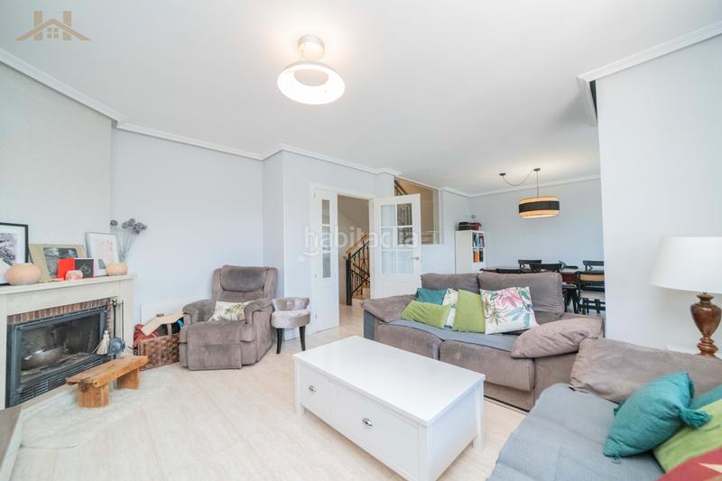 Foto e90c9de8-f46d-4ca7-b2da-a3299dd9ce2c. Reihenhaus in calle sierra de gredos 62 in La Cárcaba-El Encinar-Montemolinos Arroyomolinos