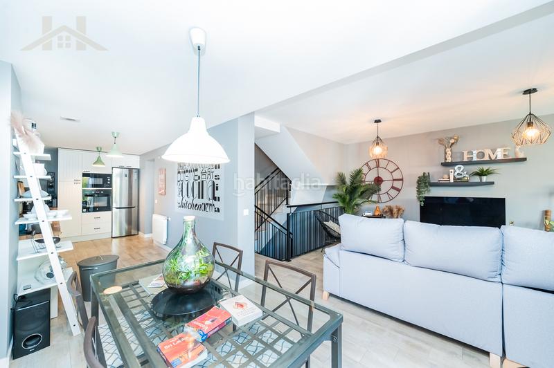 Foto 7ef2b94a-a702-4af5-ad11-5b3d0ac50ed1. Casa bifamiliare in calle de ribera 61 in La Cárcaba-El Encinar-Montemolinos Arroyomolinos