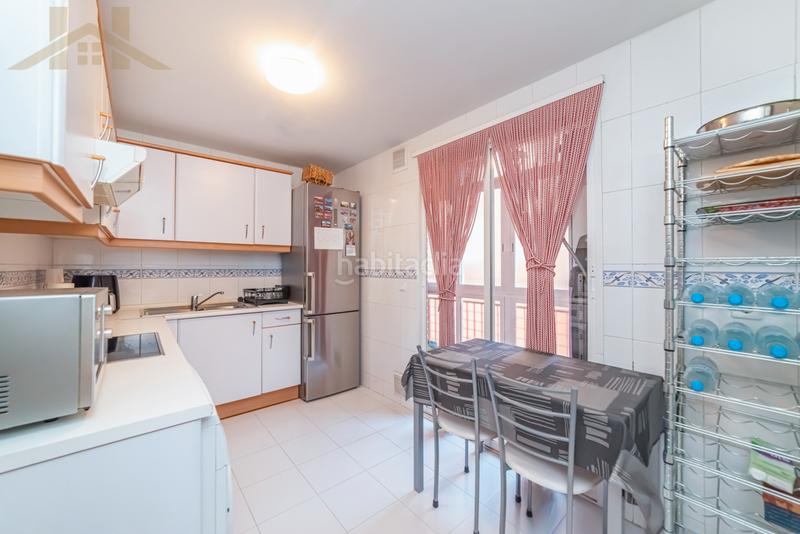 Foto bb16fabd-0204-40e6-9a8e-78ada0443a65. Appartamento in avenida de los sauces 44 in Parque Coimbra Móstoles