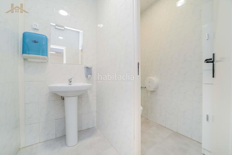 Foto 90811feb-f8b9-48ec-af6b-a9002577b375. Geschäftsraum in calle porto colón 10 in Parque Lisboa-La Paz Alcorcón