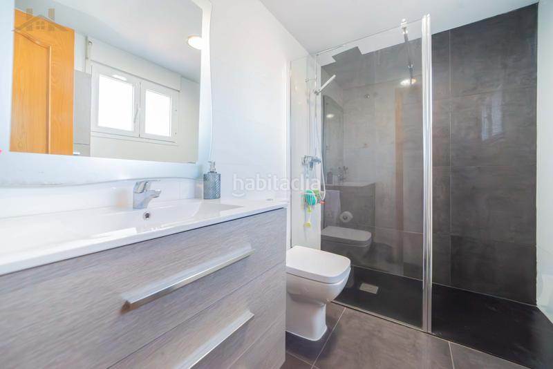 Foto a8c12fd7-6689-456d-bfea-5f6ccdc4d64c. Reihenhaus in calle de la haya 27 in Parque Coimbra Móstoles