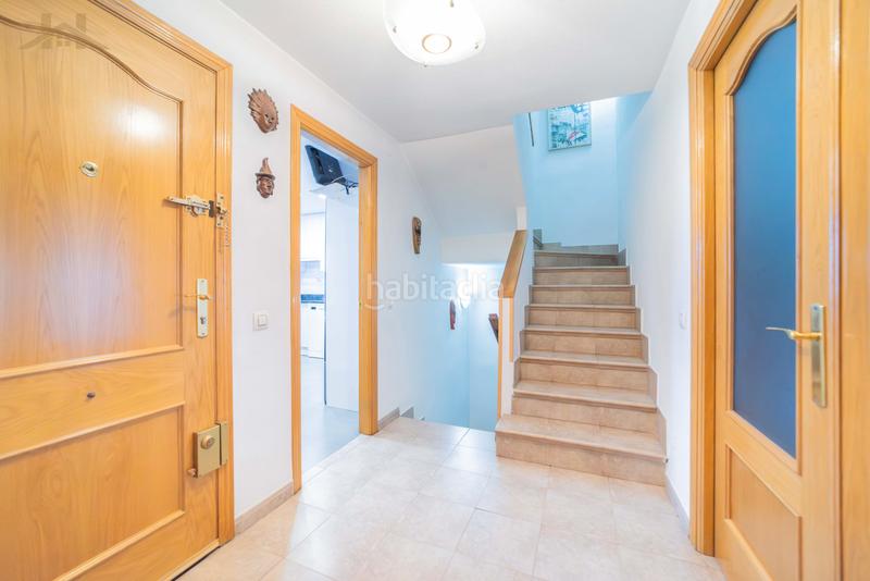 Foto ef9bd547-672b-4bfb-8f4d-4edeff2933ca. Reihenhaus in calle de la haya 27 in Parque Coimbra Móstoles