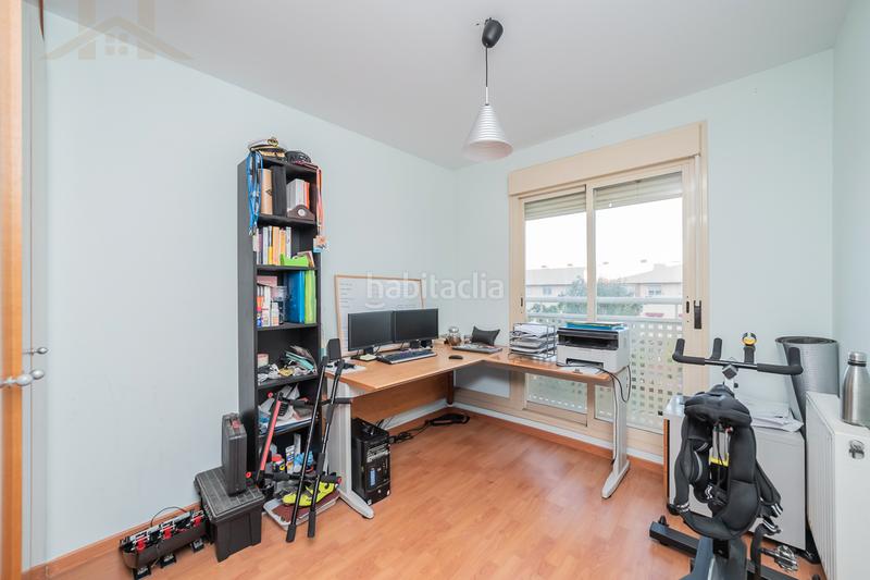 Foto 6a1e854a-0bcd-4ef2-bcbb-0c6dae321817. Pis a avenida del cantábrico 5 a Las Castañeras - Bulevar Arroyomolinos