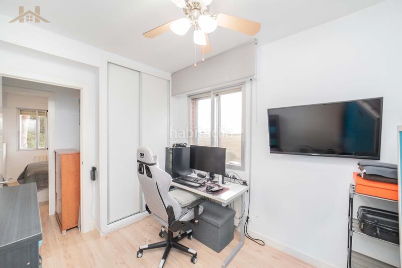 Foto 3b569750-6beb-45da-bfe2-fee29dd83108. Pis a calle los salmueros 6 a Moraleja de Enmedio