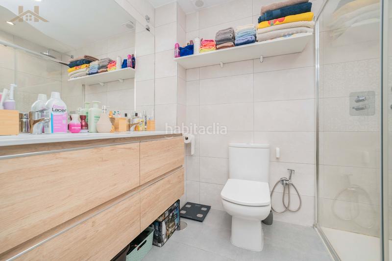 Foto 68e75f30-7fac-41f3-baca-fab6aed89bd0. Pis a calle los salmueros 6 a Moraleja de Enmedio