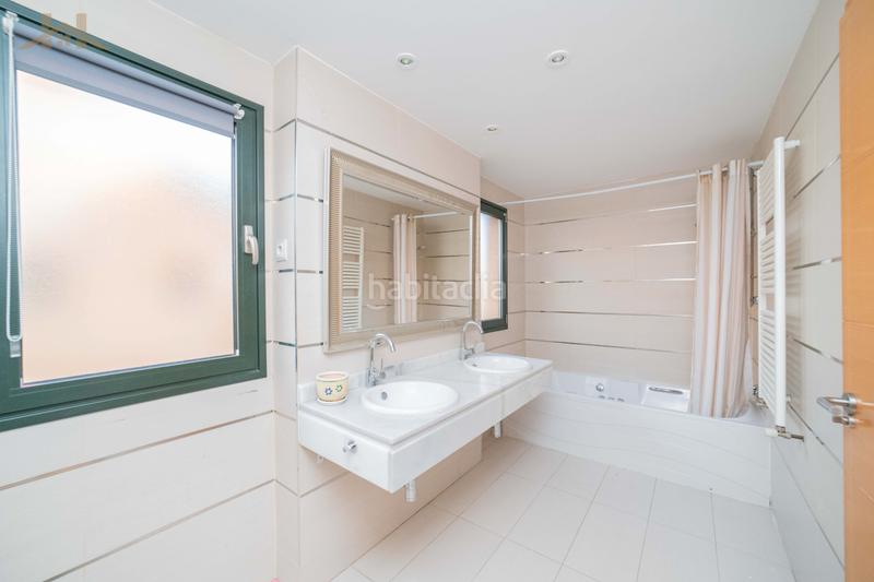 Foto d29edff0-9be3-4cff-ac0d-686c064a51ae. Chalet dans calle de cadaqués 24 dans Urbanización El Mediterráneo Arroyomolinos