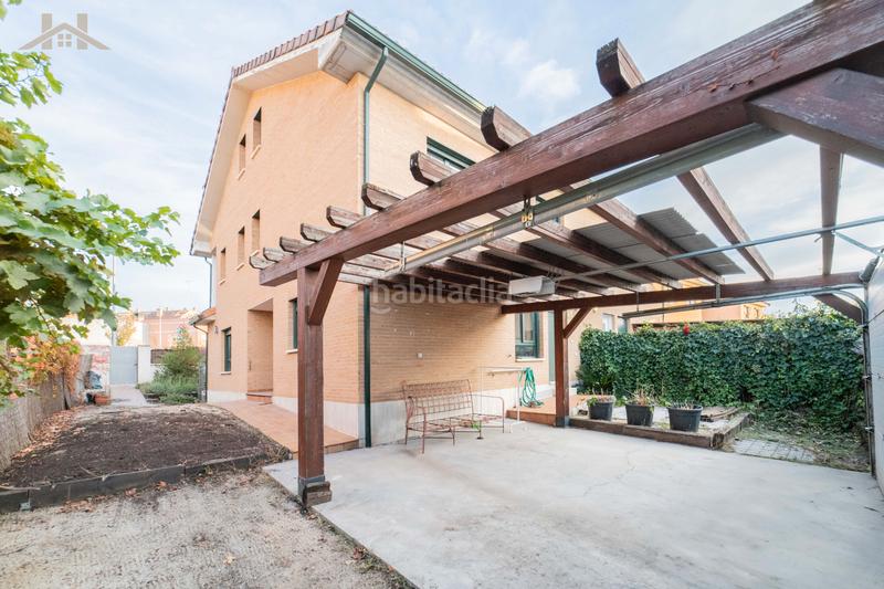 Foto a9459735-bdc1-4b8e-a022-96973ae9362a. Xalet a calle de cadaqués 24 a Urbanización El Mediterráneo Arroyomolinos