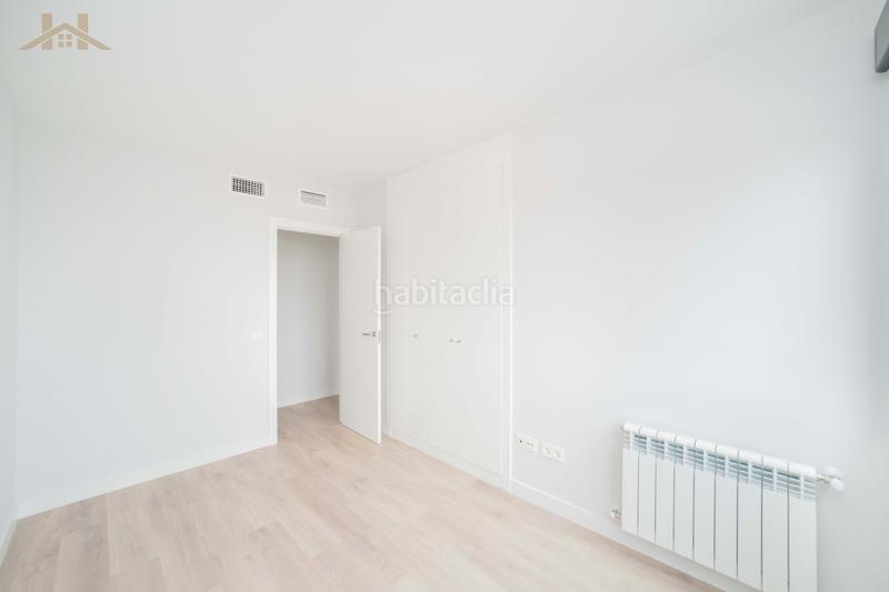 Foto 7fe75ded-8ce8-433c-bd0e-01f745a17174. Maison jumelée dans calle de irlanda 38 dans Zona Europa Arroyomolinos