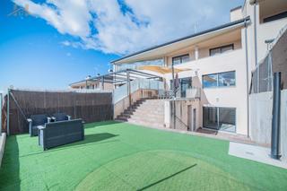 Casa a schiera  Calle de polonia 51. Exclusivo chalet adosado en plena zona europa en el bulevar de a