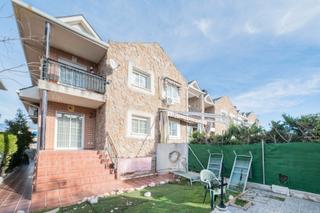 Towny house  Calle emilia pardo bazán