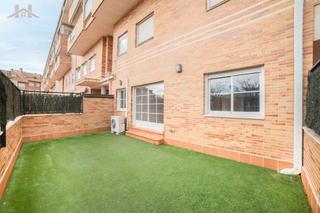 Piso en Avenida del Cantábrico 141