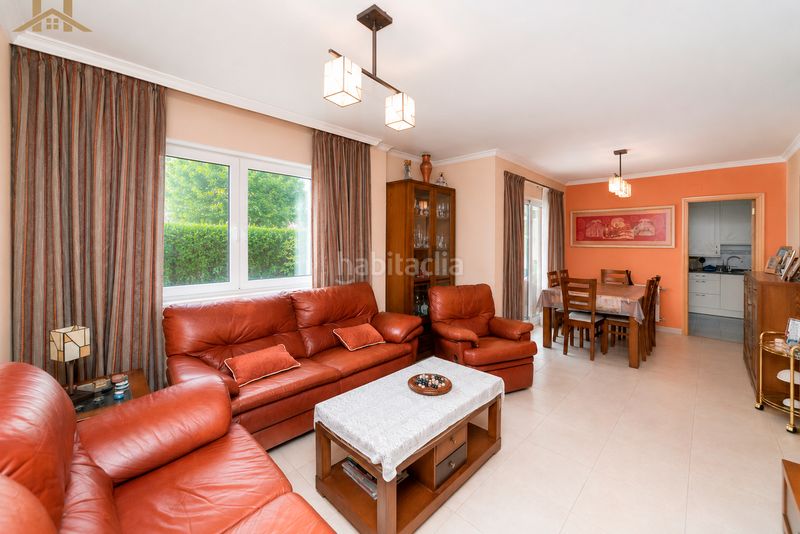 Foto 069ef8d8-c7d5-453f-a29a-74441ac9e03f. Reihenhaus in calle de comillas 106 in Las Castañeras - Bulevar Arroyomolinos