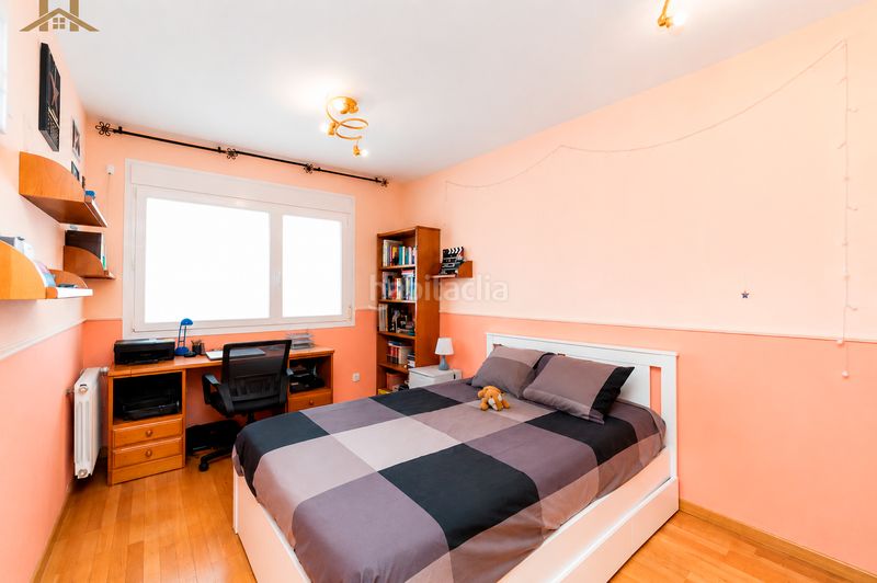 Foto 33a6ca29-9d4b-4e5d-a803-711908080c41. Reihenhaus in calle de comillas 106 in Las Castañeras - Bulevar Arroyomolinos