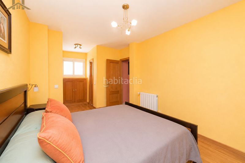 Foto 40be16e4-f805-4624-b7d3-70fa15025ffb. Reihenhaus in calle de comillas 106 in Las Castañeras - Bulevar Arroyomolinos