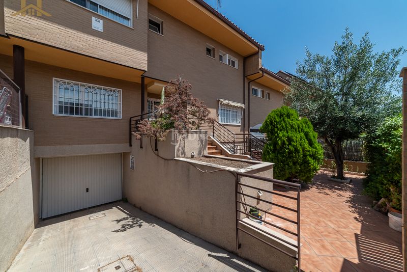 Foto 43b74d24-1488-4891-a919-354e97974563. Reihenhaus in calle de comillas 106 in Las Castañeras - Bulevar Arroyomolinos