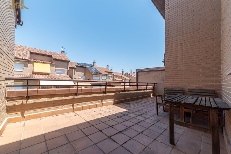 Foto 90e43c7b-f1b2-4264-a423-9ebd033a8842. Reihenhaus in calle de comillas 106 in Las Castañeras - Bulevar Arroyomolinos