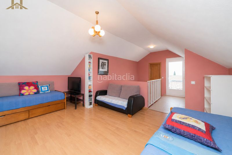Foto 910b8282-bc5d-441e-bf7b-00ba63efa6a4. Reihenhaus in calle de comillas 106 in Las Castañeras - Bulevar Arroyomolinos
