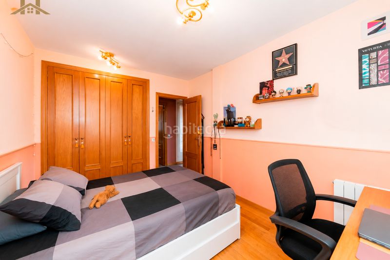 Foto afb0e879-b10c-42a7-beda-b2eb4b53194c. Reihenhaus in calle de comillas 106 in Las Castañeras - Bulevar Arroyomolinos