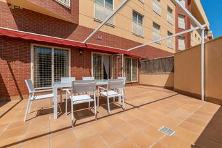 Planta baixa  Calle de san fernando 55. Bajo con jardin en zona bulevar en arroyomolinos